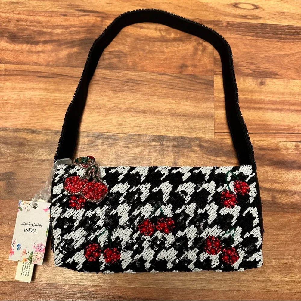 NWT Handmade in India Cherry Houndstooth Beaded Handbag - Picture 1 of 5